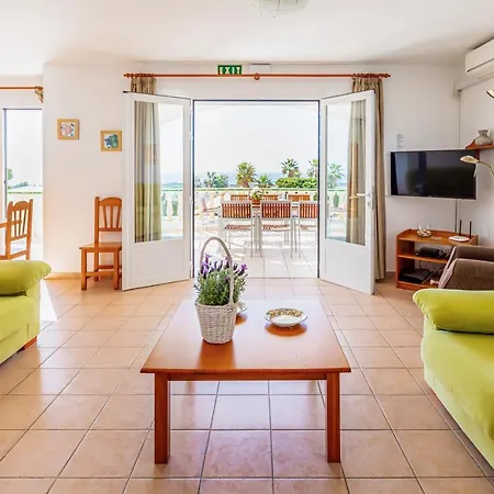 Holiday home Sol *